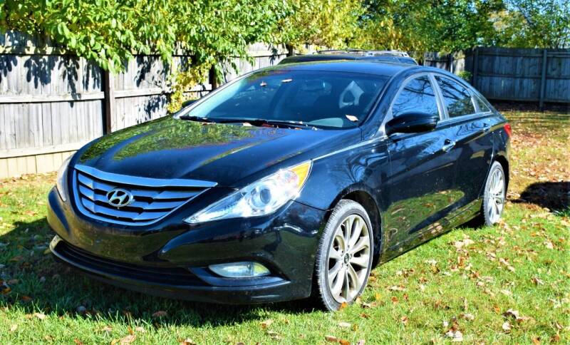 2012 Hyundai Sonata for sale at PINNACLE ROAD AUTOMOTIVE LLC in Moraine OH